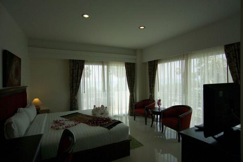 The New Eurostar Jomtien Beach Hotel Exterior photo