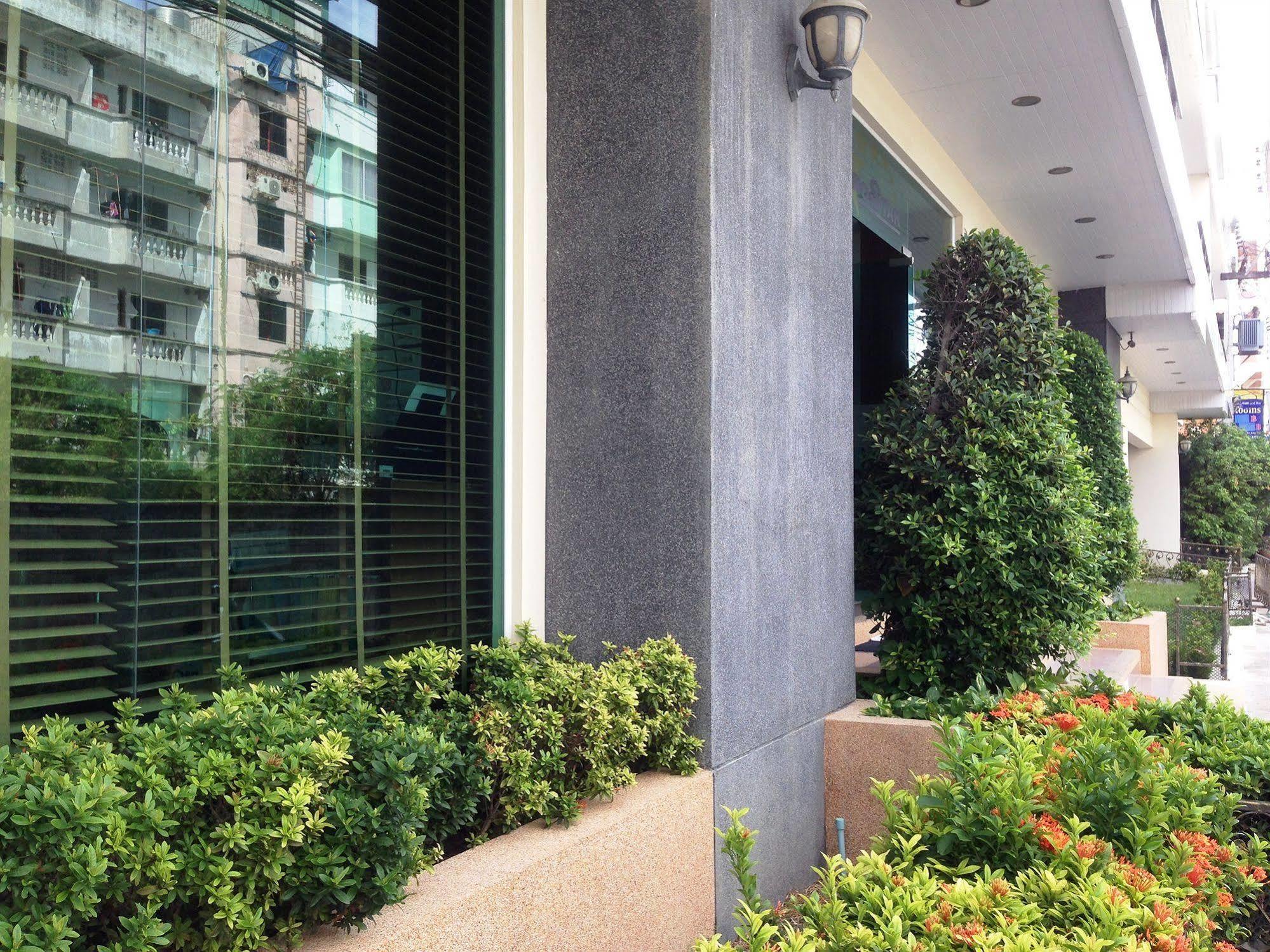 The New Eurostar Jomtien Beach Hotel Exterior photo